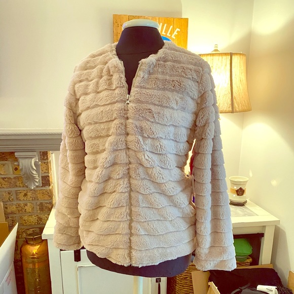 Katydid Jackets & Blazers - Trendy Fluffy Jacket